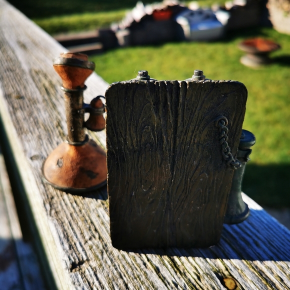 Pair of Resin Antique Phone Figures - Picture 6 of 11